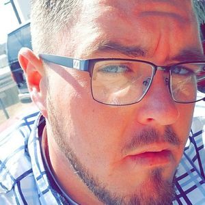 Meet your Posher, Cameron